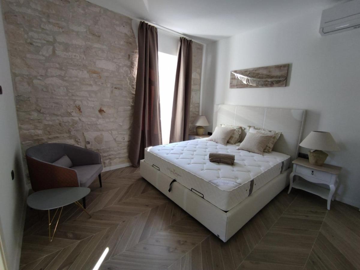 Villa Damiani Pula Bagian luar foto