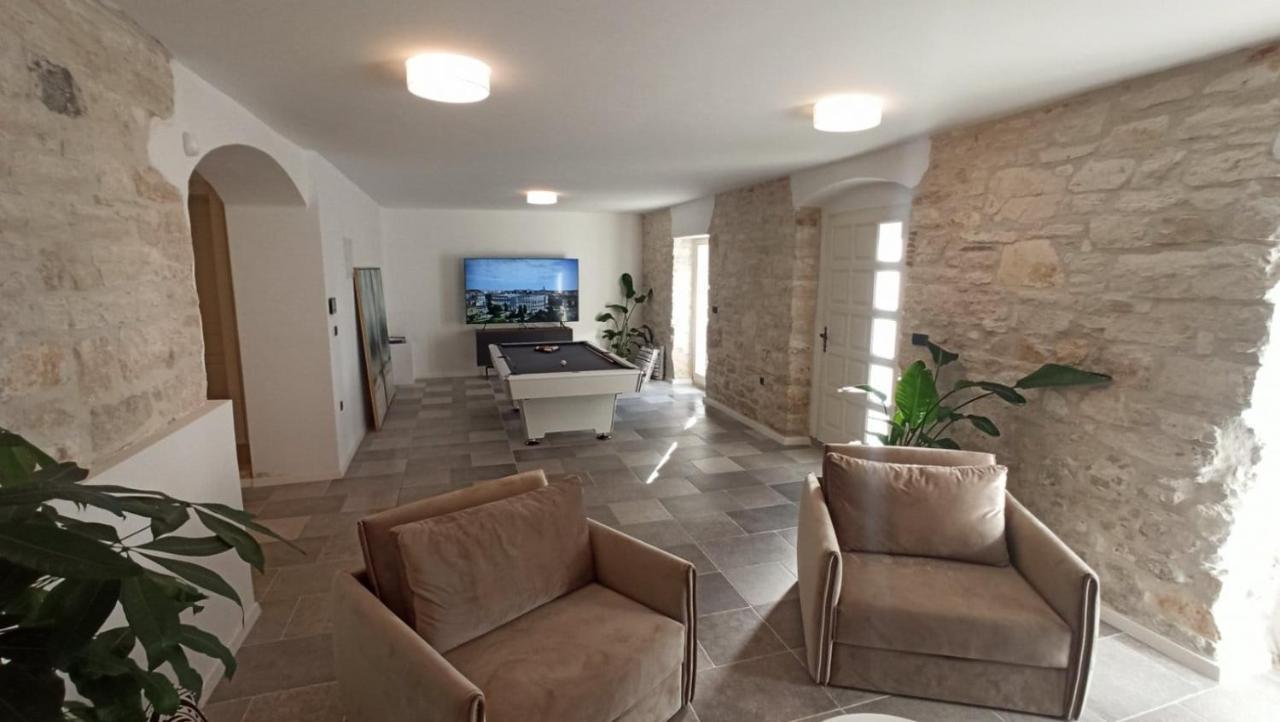 Villa Damiani Pula Bagian luar foto